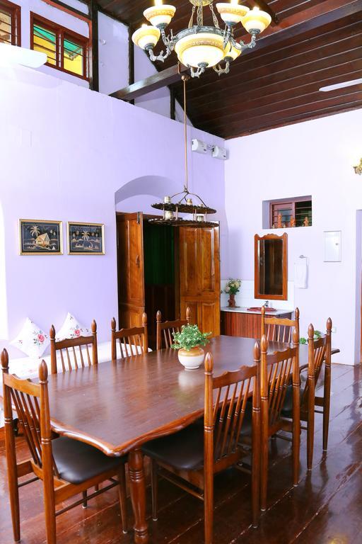 Ferienwohnung Chiramel Residency Kochi Exterior foto