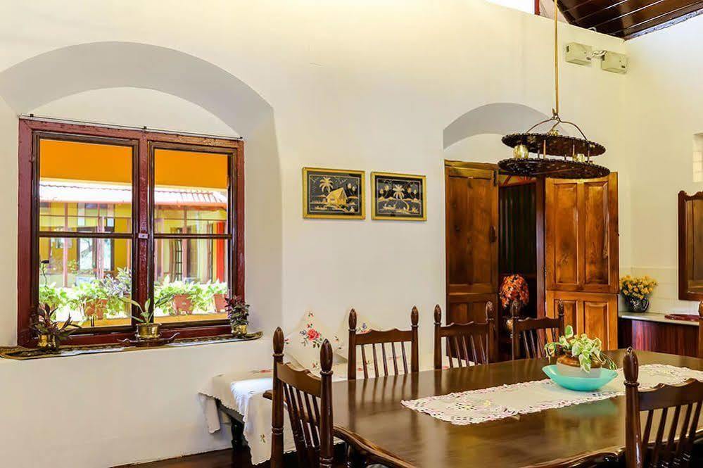 Ferienwohnung Chiramel Residency Kochi Exterior foto